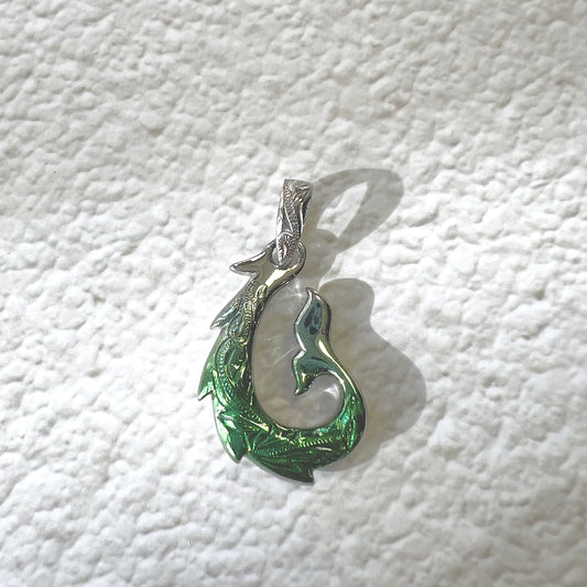 レイヤード加工 ホエールテールフィッシュフックペンダント 【GPSS1285】