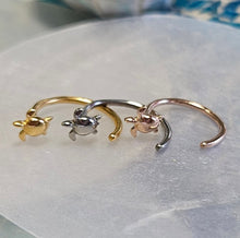 画像をギャラリービューアに読み込む, ホヌスルーピアス 片耳販売 【GESS7001.E】