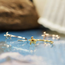 画像をギャラリービューアに読み込む, ホヌスルーピアス 片耳販売 【GESS7001.E】