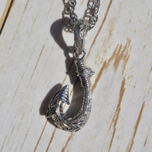 画像をギャラリービューアに読み込む, 深彫フィッシュフックペンダント 【GPSS9005.P】