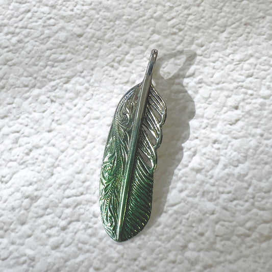 レイヤード加工 フェザーペンダント 【GPSS939】