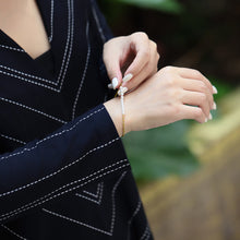 画像をギャラリービューアに読み込む, BSS883 STAINLESS STEEL BRACELET WITH SHELL PEARL AAB CO..