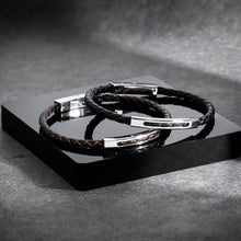 画像をギャラリービューアに読み込む, BSS940 STAINLESS STEEL LEATHER BRACELET AAB CO..