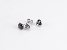 画像をギャラリービューアに読み込む, ESJ04 STAINLESS STEEL EAR STUDS CZ AAB CO..