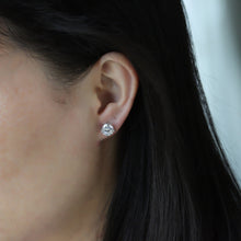 画像をギャラリービューアに読み込む, ESJ05 STAINLESS STEEL EAR STUDS CZ AAB CO..