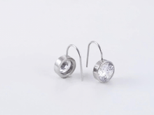 画像をギャラリービューアに読み込む, ESS148 STAINLESS STEEL EARRING WITH CZ AAB CO..