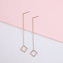 画像をギャラリービューアに読み込む, ESS644 STAINLESS STEEL EARRING WITH SQUARE AAB CO..