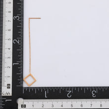 画像をギャラリービューアに読み込む, ESS644 STAINLESS STEEL EARRING WITH SQUARE AAB CO..