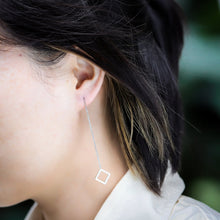 画像をギャラリービューアに読み込む, ESS644 STAINLESS STEEL EARRING WITH SQUARE AAB CO..