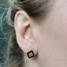 画像をギャラリービューアに読み込む, ESS650 STAINLESS STEEL EARRING AAB CO..