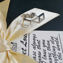 画像をギャラリービューアに読み込む, ESS650 STAINLESS STEEL EARRING AAB CO..