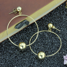 画像をギャラリービューアに読み込む, ESS676 STAINLESS STEEL EARRING WITH BALL AAB CO..