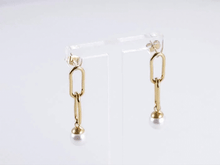 画像をギャラリービューアに読み込む, ESS718 STAINLESS STEEL EARRING WITH SHELL PEARL AAB CO..