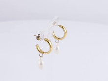 画像をギャラリービューアに読み込む, ESS721 STAINLESS STEEL EARRING WITH PEARL AAB CO..