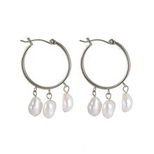 画像をギャラリービューアに読み込む, ESS722 STAINLESS STEEL EARRING WITH PEARL AAB CO..