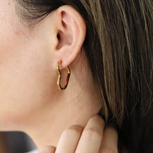 画像をギャラリービューアに読み込む, ESS732 STAINLESS STEEL HEART SHAPE EARRING AAB CO..