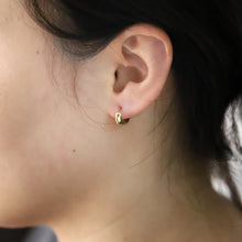 画像をギャラリービューアに読み込む, ESS758 STAINLESS STEEL EARRING AAB CO..