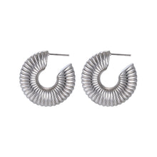 画像をギャラリービューアに読み込む, ESS783 Stainless Steel Hollow Earring AAB CO..