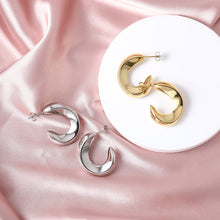 画像をギャラリービューアに読み込む, ESS786 Stainless Steel Hollow Earring AAB CO..