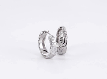 画像をギャラリービューアに読み込む, カットアウトコインピアス 片耳販売 【GESS445】