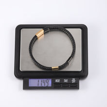 画像をギャラリービューアに読み込む, MBSS121 Recycled Leather Bracelet AAB CO..