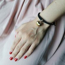 画像をギャラリービューアに読み込む, MBSS68 MAGNETIC BRACELET WITH HEART AAB CO..