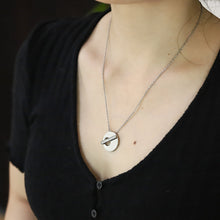 画像をギャラリービューアに読み込む, NSS896 STAINLESS STEEL T-BAR NECKLACE WITH CZ AAB CO..