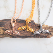 画像をギャラリービューアに読み込む, ミニホエールテールペンダント 【GPSS1680】《刻印可能》