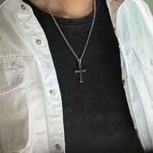 画像をギャラリービューアに読み込む, PSS1225 STAINLESS STEEL CROSS PENDANT WITH CASTING STONE AAB CO..