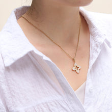 画像をギャラリービューアに読み込む, PSS1240 STAINLESS STEEL FLOWER SHAPE PENDANT WITH EPOXY AAB CO..