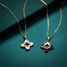 画像をギャラリービューアに読み込む, PSS1240 STAINLESS STEEL FLOWER SHAPE PENDANT WITH EPOXY AAB CO..