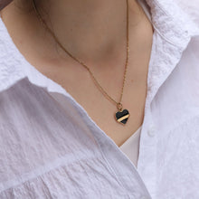 画像をギャラリービューアに読み込む, PSS1255 STAINLESS STEEL HEART SHAPE PENDANT WITH EPOXY AAB CO..