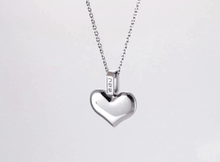画像をギャラリービューアに読み込む, PSS1260 STAINLESS STEEL HEART SHAPE PENDANT WITH CZ AAB CO..
