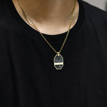 画像をギャラリービューアに読み込む, PSS1276 STAINLESS STEEL PENDANT WITH FORGED CARBON AAB CO..