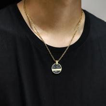 画像をギャラリービューアに読み込む, PSS1277 STAINLESS STEEL ROUND PENDANT WITH FORGED CARBON AAB CO..