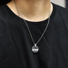 画像をギャラリービューアに読み込む, PSS1277 STAINLESS STEEL ROUND PENDANT WITH FORGED CARBON AAB CO..