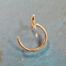画像をギャラリービューアに読み込む, ホエールテールスルーピアス 片耳販売 【GESS7003.E】