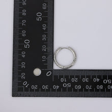 画像をギャラリービューアに読み込む, スクロールフープピアス(M) 片耳販売 【GESS322】