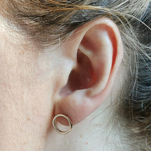 画像をギャラリービューアに読み込む, ESS648 STAINLESS STEEL EARRING AAB CO..
