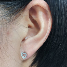 画像をギャラリービューアに読み込む, ESS661 STAINLESS STEEL EARRING AAB CO..
