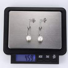 画像をギャラリービューアに読み込む, ESS718 STAINLESS STEEL EARRING WITH SHELL PEARL AAB CO..
