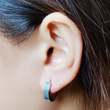 画像をギャラリービューアに読み込む, MESS15 STAINLESS STEEL EARRING AAB CO..
