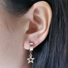 画像をギャラリービューアに読み込む, MESS24 STAINLESS STEEL EARRING WITH STAR AAB CO..
