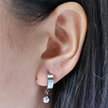 画像をギャラリービューアに読み込む, MESS25 STAINLESS STEEL EARRING WITH BALL AAB CO..
